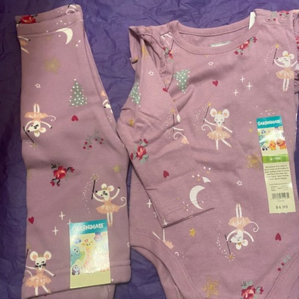 GARANIMALS  Color: PURPLE  LONG-SLEEVE AND PANTS SET SIZE: 6-9 months